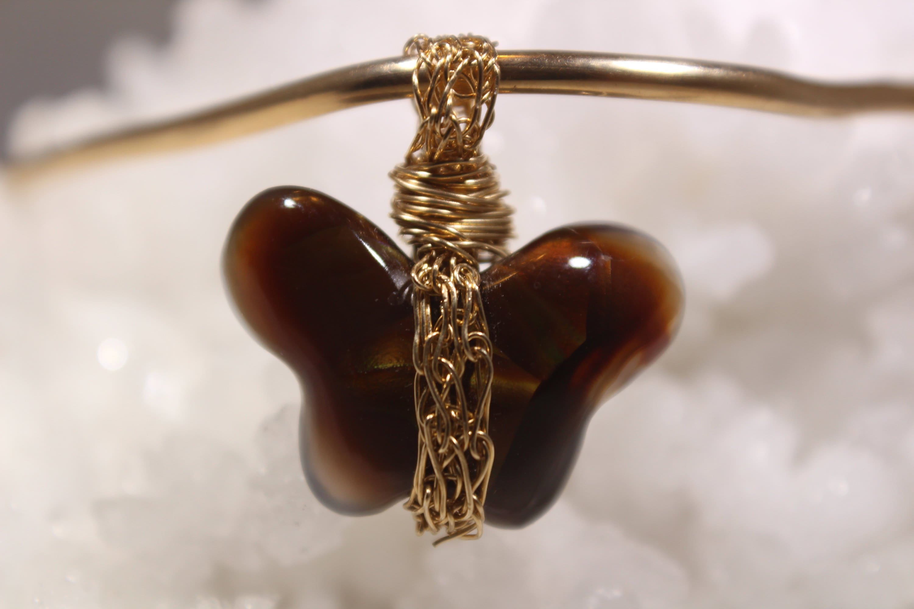 Pendentif En Agate "pazza" (agate Folle) 45,4 Carats, Enveloppé De Fil Bronze/or - Neuf Sans Emballage