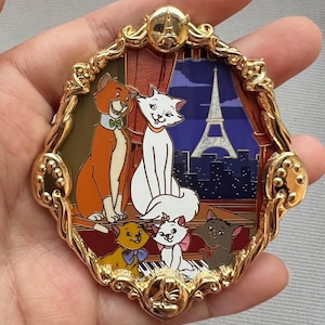 Golden Tails Aristocats LE30 Disney Fantasy Pin