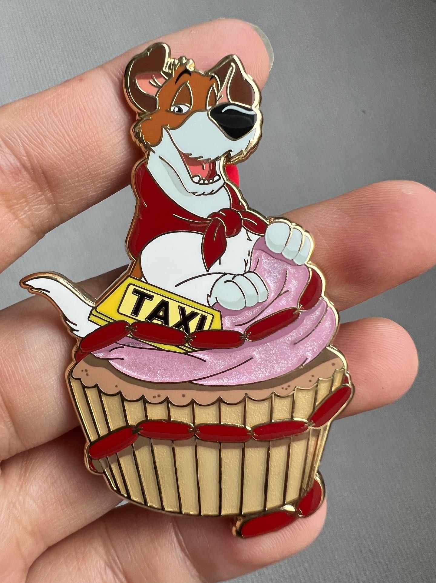 DEC stamp pin Oliver オリバー　ピンバッジ il_fullxfull.6239744736_pqnh.jpg