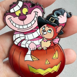 Spooky Kitties - Chesire & Dinah Halloween Disney Fantasy Pin