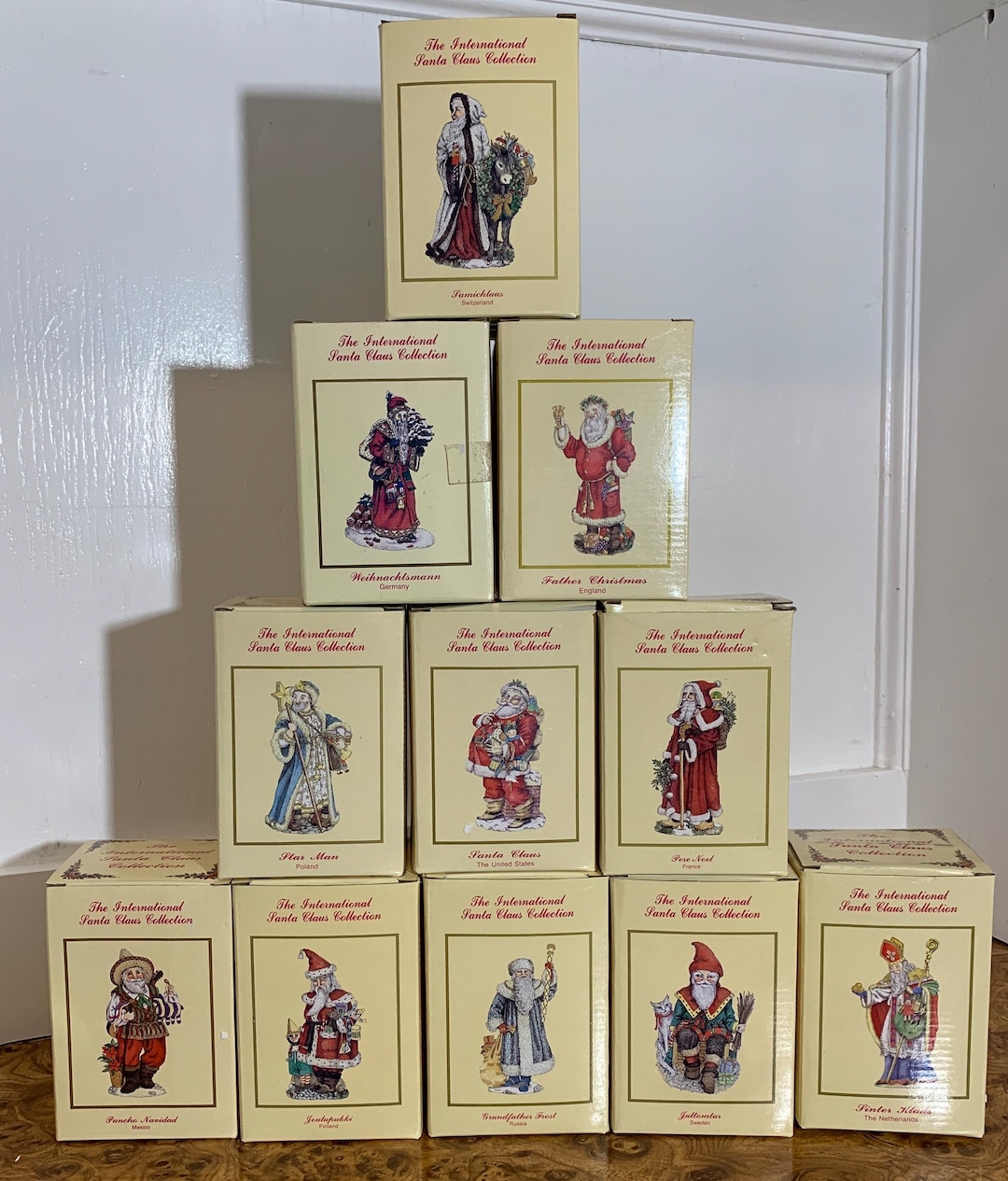 The International Santa Claus Collection, 1992-1994. Choose