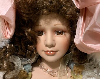 * antique doll ୨୧ ストローハットの ペグドールさん Antique Bisque Head Wind Up Mechanical Key Walker Doll Sweet