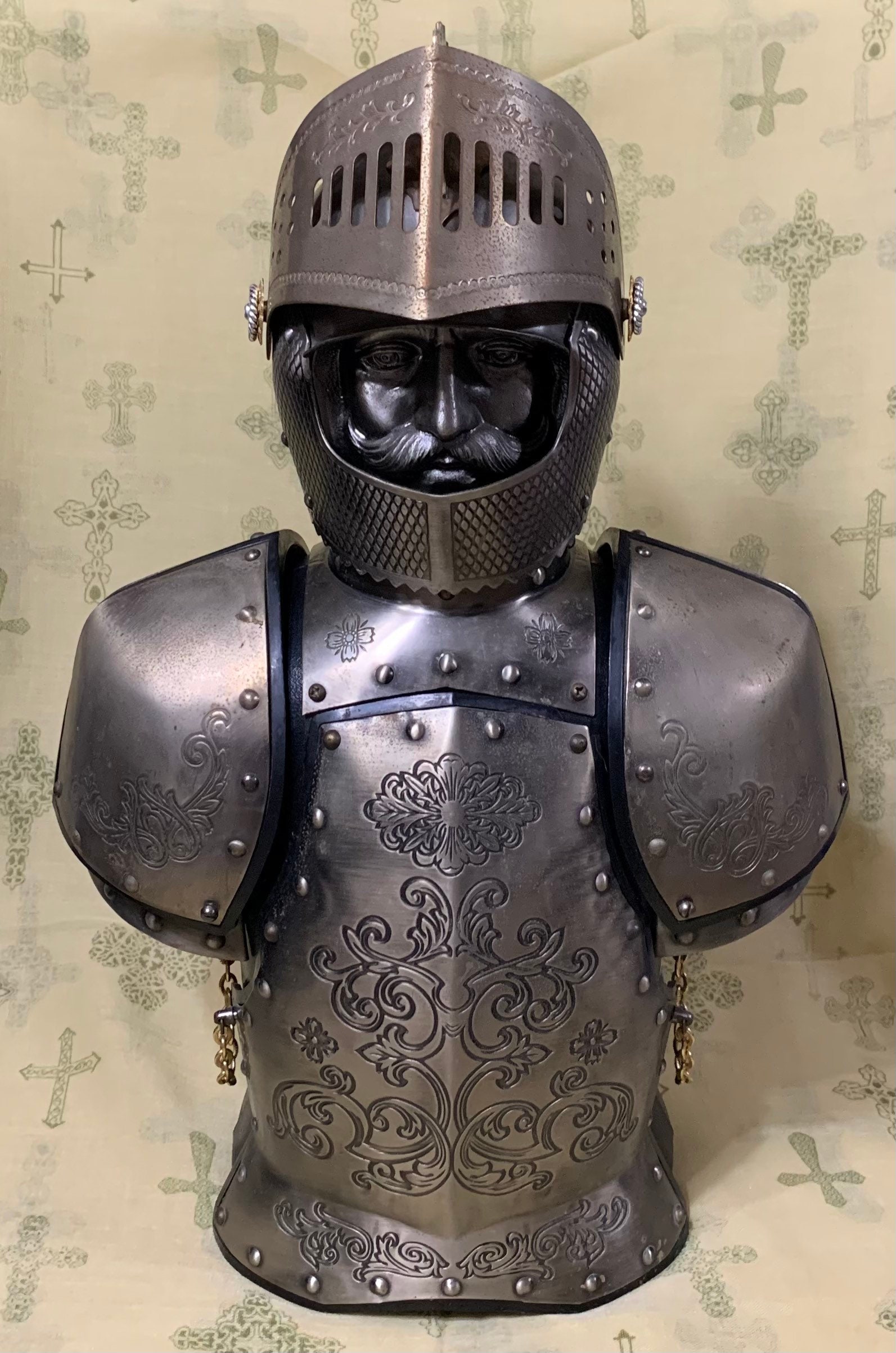 Nikka Vintage Brass Knight Armor Helmet Bar Decanter Set