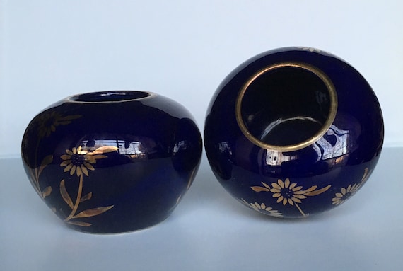 Miniature Porcelain Echt Cobalt Handgemalt Vases, Vintage Set of Two. NOTE: Please read entire description - there are no returns.