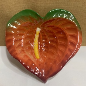 Ceramic Hibiscus Flower Tray, Tropical Clay, Hawaii.