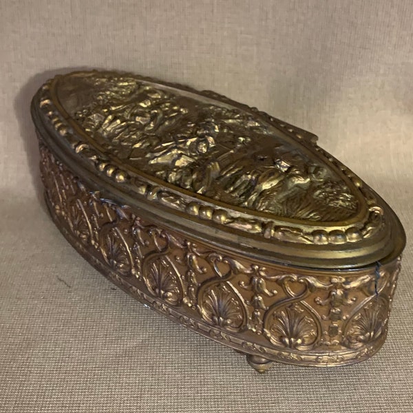 Jewelry Casket, Jewelry Box marked JB 2555.  NOTE:  Please be sure to read entire description focusing on condition.