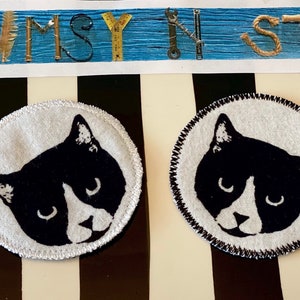 Tuxedo cat, Black and white cat patch, CUSTOM color outline, appliqué style, iron on or have a pin added, 3” diameter