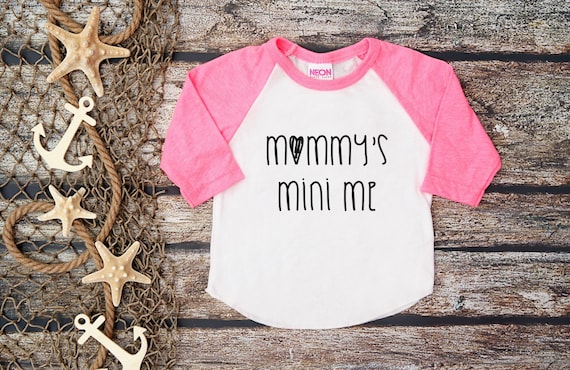 Mommy/'s Mini Me Youth Girl Short Sleeve Curved Hem Tee