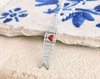 Filigree STEEL Sardine Necklace Portuguese Red Small Enamel Heart Love Silver Fish Pendant Portugal White Pearl Chain Necklace Women Gift