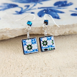 Portugese blauwgroene tegeloorbel Portugal azulejos klein vierkant oorbellen tegel mediterrane oorbellen tegel blauw hematiet natuursteen