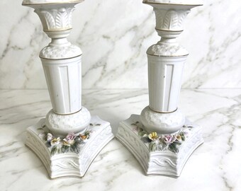 Vintage Lefton China Candlestick Holder HandPainted Japan Gold Trim KW5446