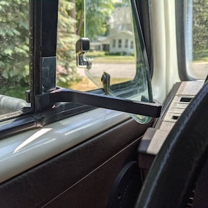 PAIR of Vanagon Westfalia wing window arms