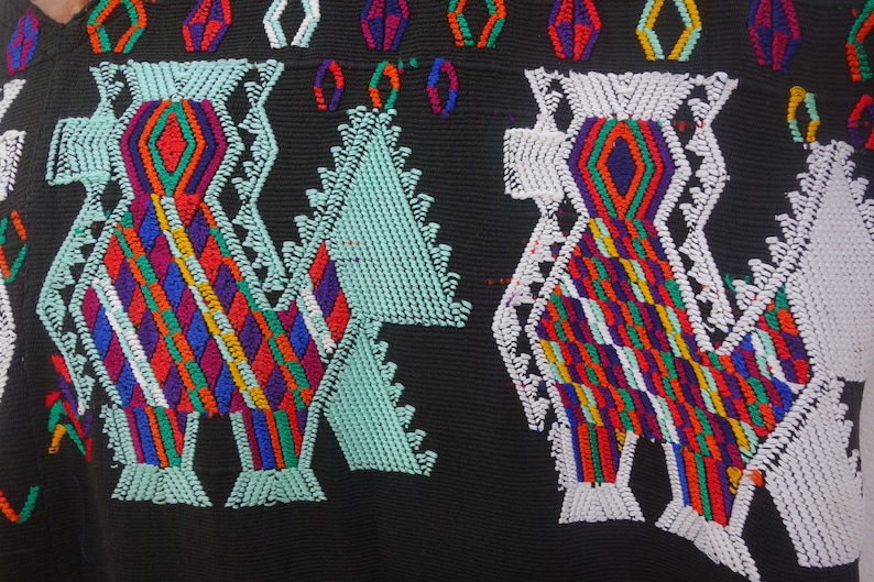 Beautiful Handwoven Ethnic Maya Women/'s Black Double Eagle Vintage Huipil Poncho from Chajul Guatemala