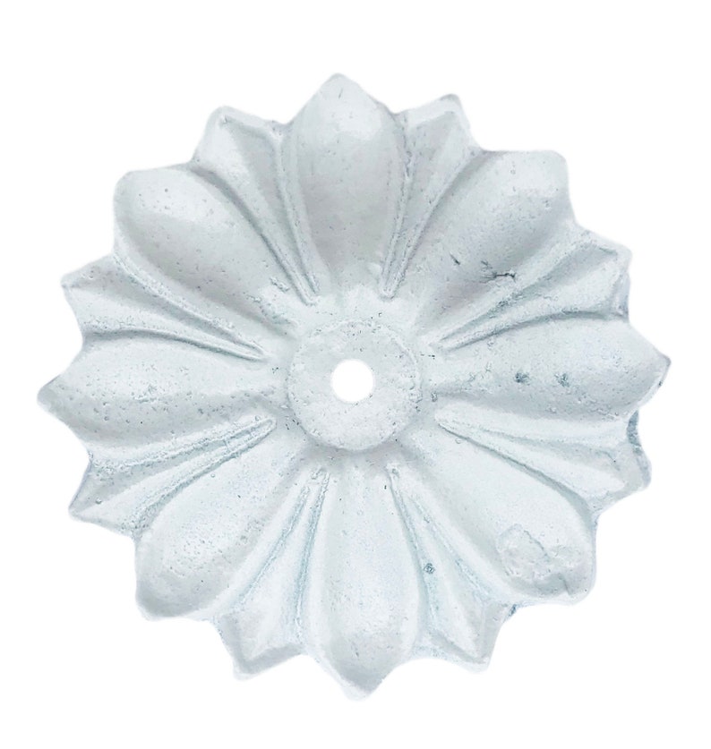 Back Plate Base 8 COLORS Antique Solid Metal Flower Shaped Decorative for any Drawer or Door Knob or Pull afbeelding 3