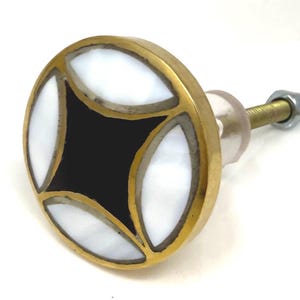 Mother of Pearl Star Decorative Dresser Drawer, Kitchen Cabinet or Door Knob Pull - Pack of 1