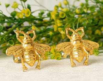 Bumble Bee Decorative Dresser Drawer, Kitchen Cabinet or Door Knob Pull - Pack of 2