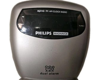 Radio reloj despertador AM/FM Magnavox AJ-3143 vintage con pantalla verde - Funciona
