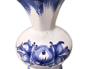 Vintage White porcelain bulb shaped vase in a vibrant cobalt blue design