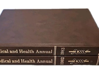Lot de 2 Encyclopedia Britannica annuelles médicales et de santé vintage, 1982 et 1983