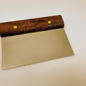 Dexter USA S496 Wood Handle Dough Cutter Bench Scraper 6X3 Stainless Blade Never used - excellent working condition factory second