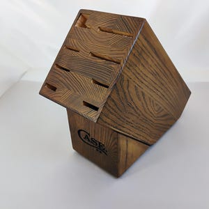 Bloque de cuchillos Case XX con acabado en roble macizo, 8 ranuras, 7 ranuras para cuchillos y 1 ranura para chaira - Sin cuchillos, madera dura estadounidense pesada, fabricado en EE. UU. imagen 7