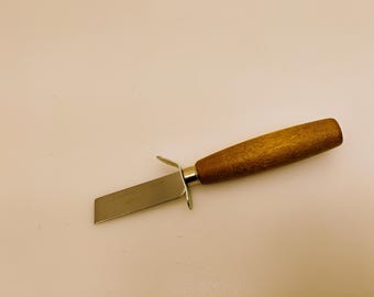 Gemaakt in de VS Hi-carbon klein 2,5-inch mes met vierkante punt mes voor ambachten workshop houten handvat, industriële stijl met vingerbeschermer