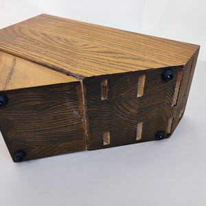 Bloque de cuchillos Case XX con acabado en roble macizo, 8 ranuras, 7 ranuras para cuchillos y 1 ranura para chaira - Sin cuchillos, madera dura estadounidense pesada, fabricado en EE. UU. imagen 8