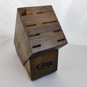 Bloque de cuchillos Case XX con acabado en roble macizo, 8 ranuras, 7 ranuras para cuchillos y 1 ranura para chaira - Sin cuchillos, madera dura estadounidense pesada, fabricado en EE. UU. imagen 1