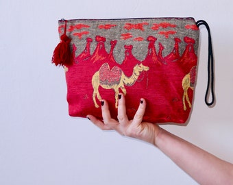 Ethnic Pattern Red Clutch, Kilim design,Anatolian kilim design clutch bag, Vintage, Carpet Clutch/fabric textured camel handbag/evening bag
