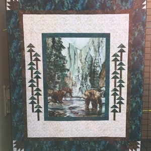 Bear and Evergreen Tree Quilt: Handmade Patchwork, Outdoors Theme (68x79)