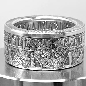 Pirate Pieces of Eight, 8 Reales Silver Bullion Art Round Coin Ring - Praedatum in Mundo Translates to &quot;A Predatory World&quot;