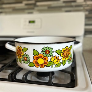 Vintage 70s Enamel Pot Soup Planter Flower Floral Mod Hippie Enamelware