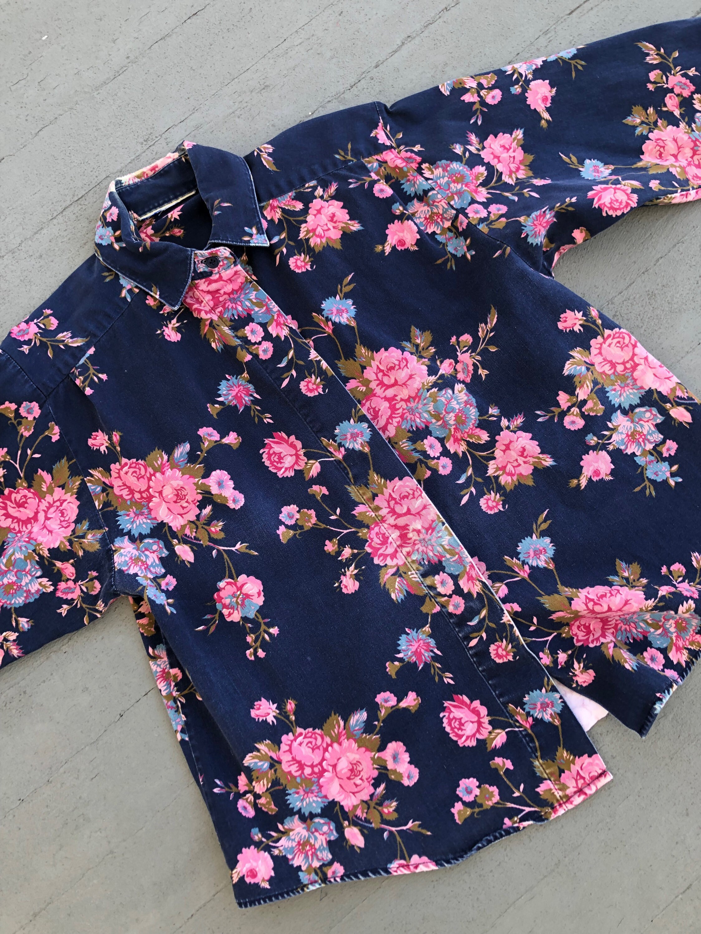 80s Big Shirt Big Floral Top Victorian Flowers Print Navy Pink