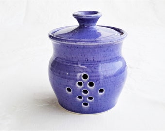 pottery garlic jar, ceramic garlic keeper, garlic holder, pottery garlic pot, handmade garlic holder, garlic jar, container, gift for cook