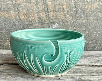 Turquoise Ceramic Yarn Bowl, field grass knitting bowl, crochet bowl, knitting and crochet accessory, pottery yarn bowl, gift for knitter