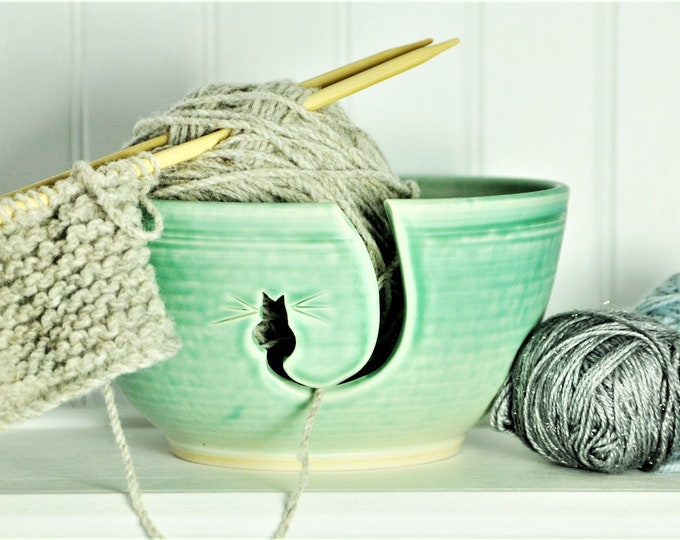 Turquoise Cat Ceramic Yarn Bowl, ceramic knitting bowl,  knitting and crochet accessory, pottery yarn bowl, gift for knitters