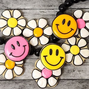 Retro Theme, Smile and Retro Daisies, Happy Face, Hand Decorated Sugar Cookies, Custom Designs and Colors, 2&quot; Cookies, 2 Dozen