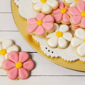Mini Spring Flowers, Hand Decorated Sugar Cookies, Custom Designs and Colors, Cute Flower Cookies, 2&quot; Cookies, Must order 15 days ahead