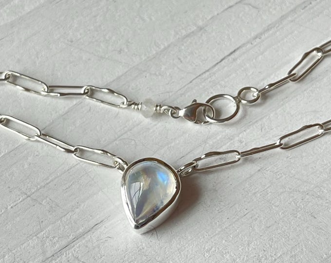 Moonstone Bella Beans Necklace, Silver (BBN41
