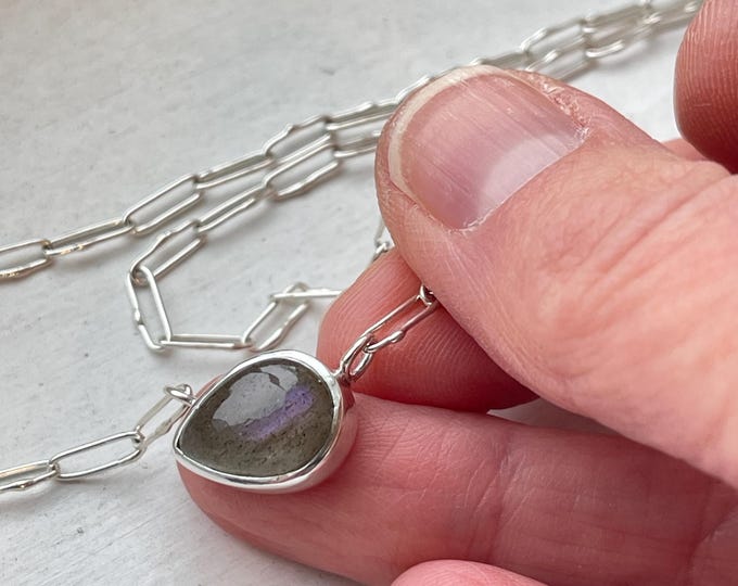 Labradorite Bella Beans Necklace, Silver (BBN37)