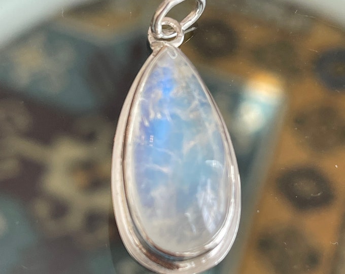 Moonstone Pendant, Silver (MP4)