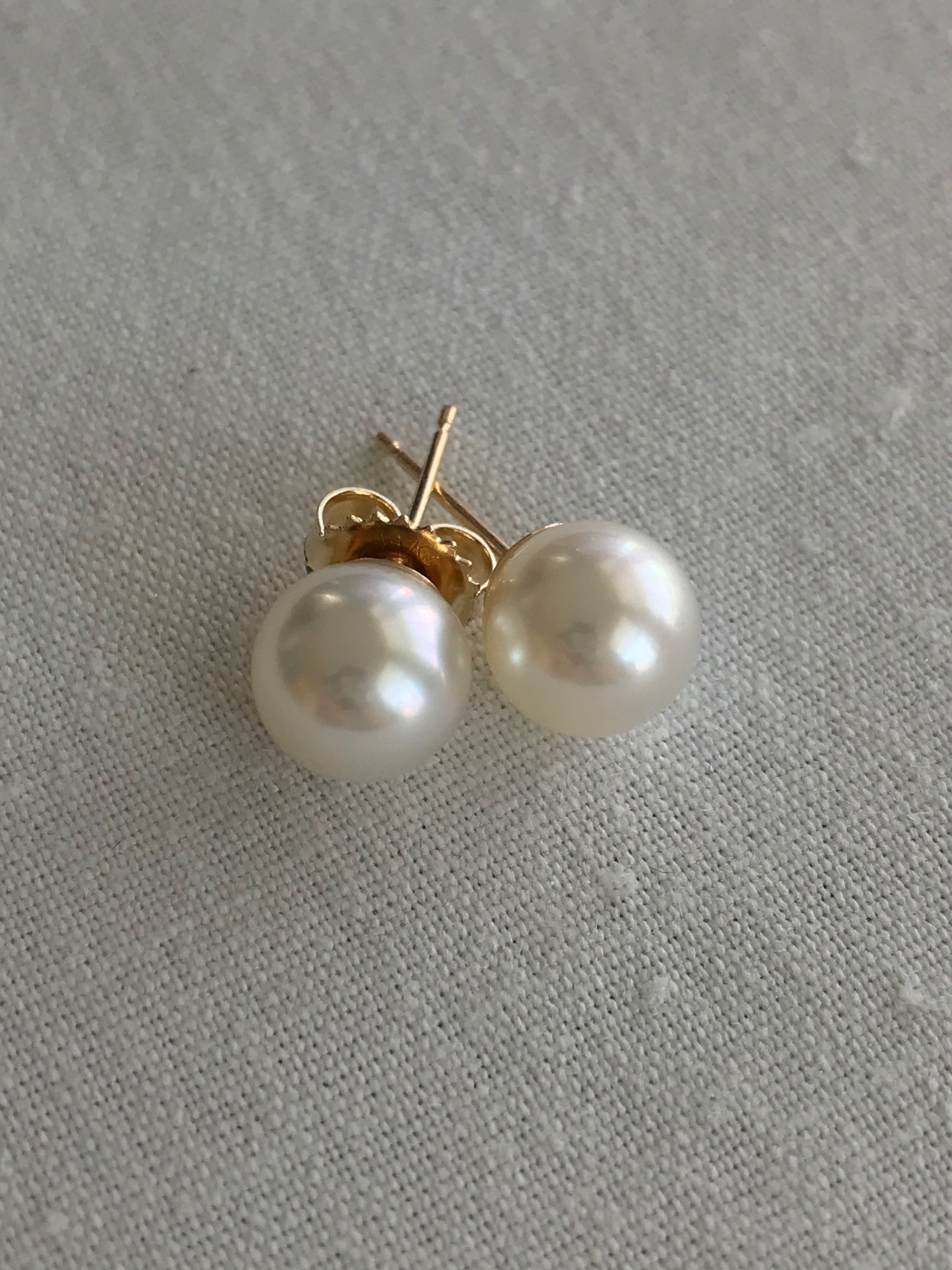 Fashion Sea Pearls Stud Earrings