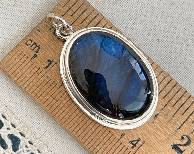 Labradorite Pendant, Silver (LP4)