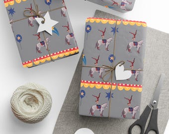Papel de embrulho com tema de cavalo de circo, perfeito para festas de aniversário com um toque lúdico.