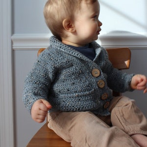 PATRÓN DE GANCHILLO DIGITAL - Cárdigan Fitzy Baby - Tallas 3-6 meses/6-12 meses/12-18 meses/18-24 meses