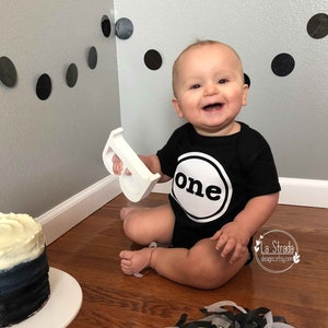 1st Birthday Boy Outfit, First Birthday Boy Outfit, Smash Cake Outfit, 1st Birthday Shirt, First Birthday Shirt for Boy, Custom Year Shirt