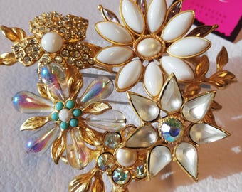 Vintage Christian Lacroix Gold Heart Brooch - Etsy