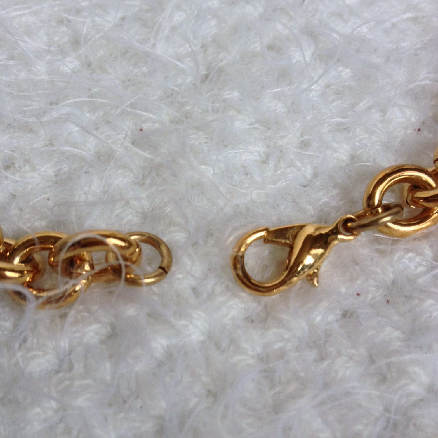 Collier Pendentif Vintage Marie Claire Paris - Médaille Couture - Longueur 46-50 Cm - Occasion Bon état