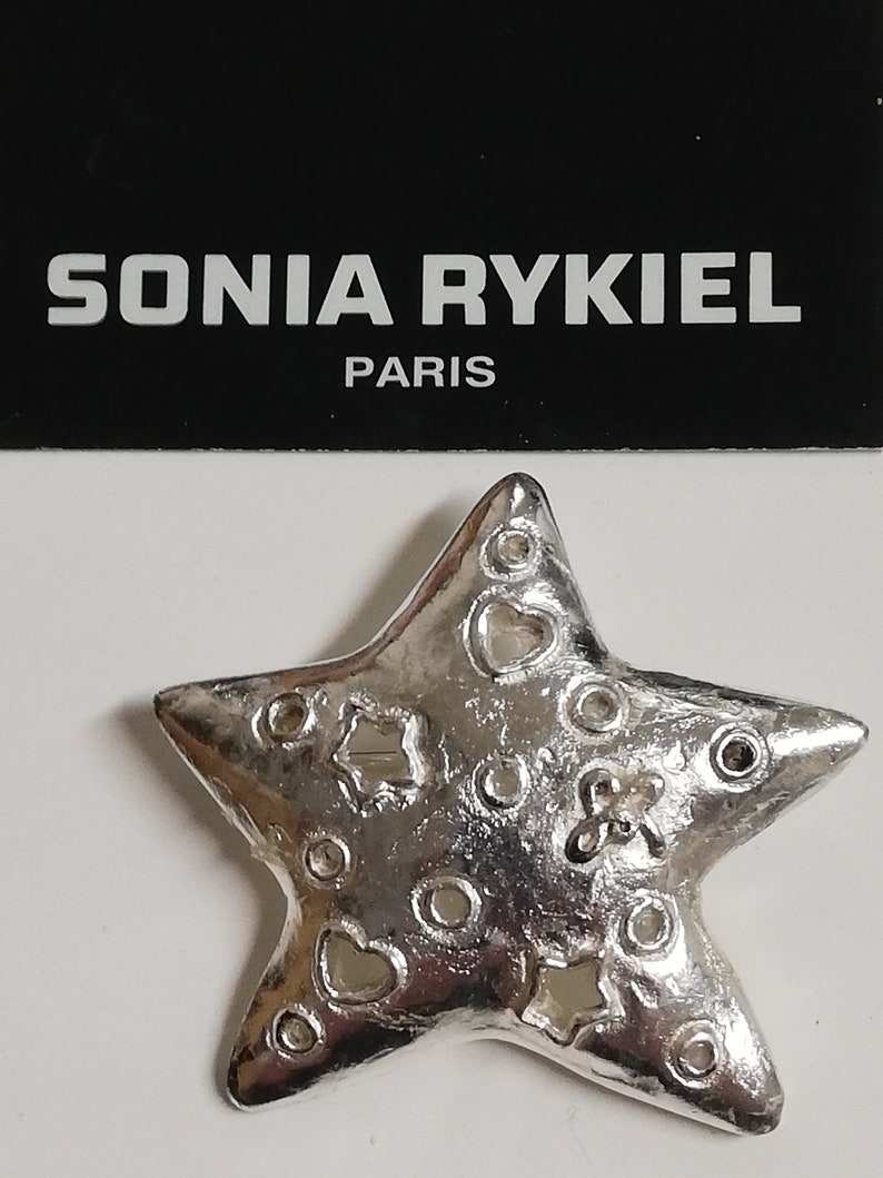 Star brooch Sonia Rykiel. Vintage Haute shops Couture. Chic and glamorous. Paris.