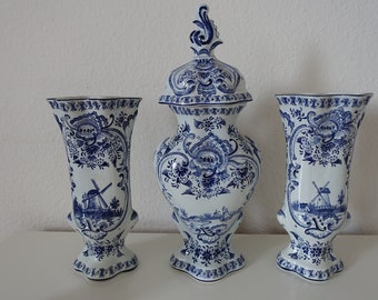 Set of 3 Delft Vase Ginger Jar  Lidded jar Blue white Hand painted Signed